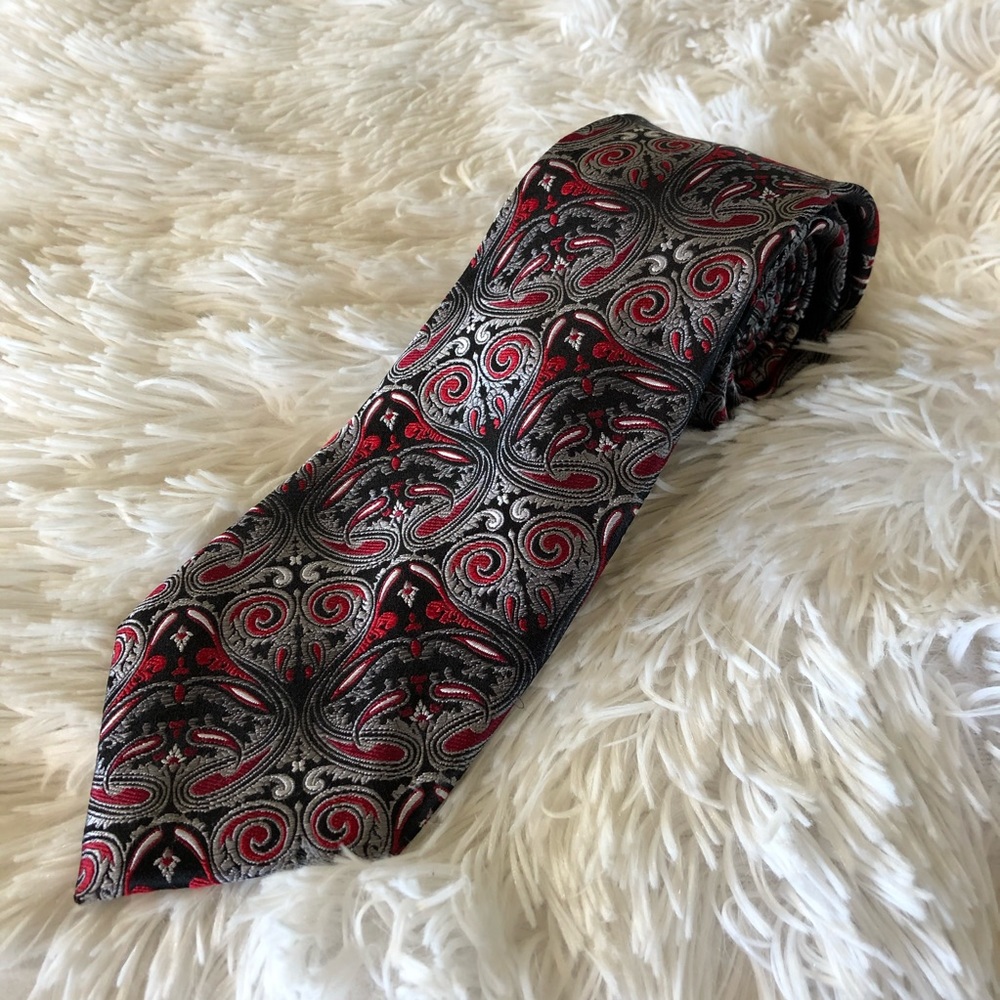 • VanHeusen Mens Necktie •
